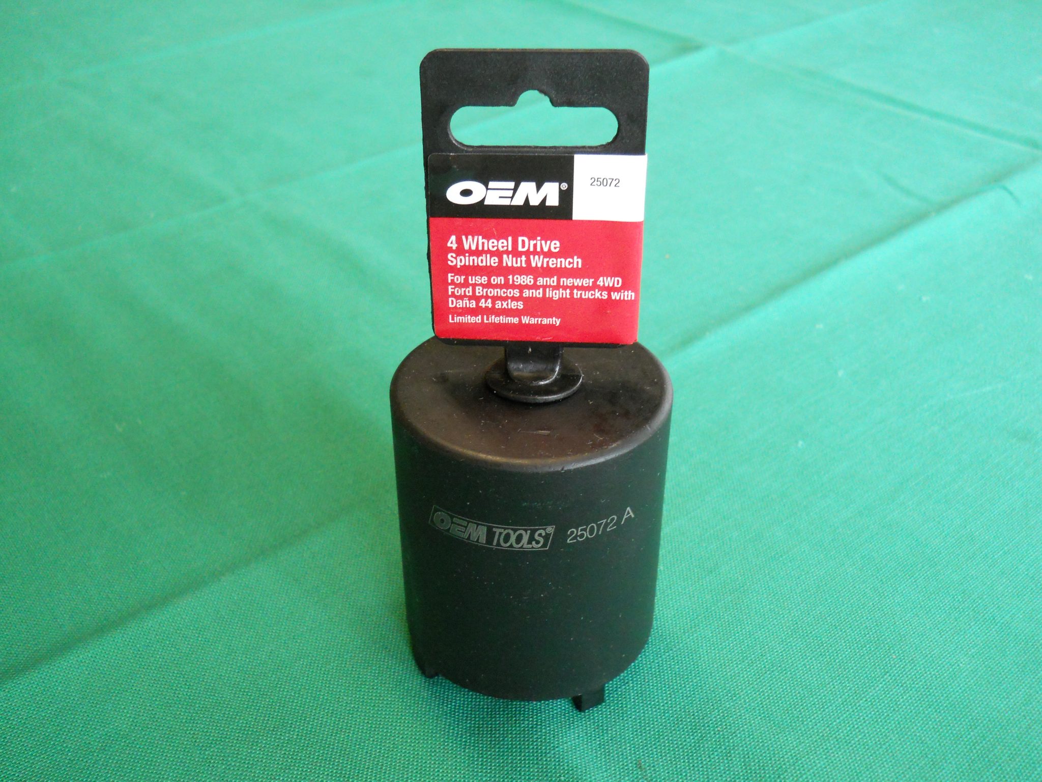 4prong Wheel Bearing Spindle Nut SOCKET TOOL, 4×4 Ford F100, F150 dana